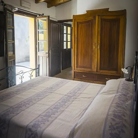 Il Mandorlo Rooms&apartment アパート *